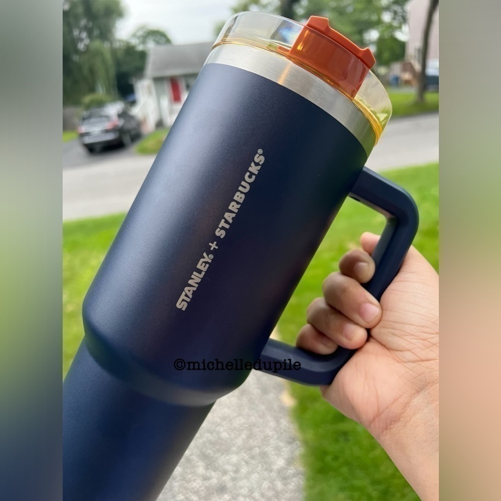 STANLEY x Starbucks navy exclusive PHILIPPINES RELEASE - Picture 11 of 17